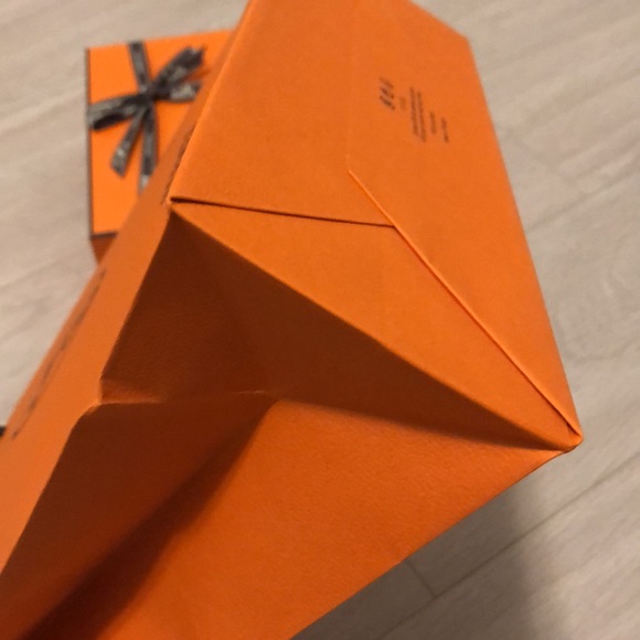 Hermes Box with Bag and Magazines SOLD - Picture 9 of 12